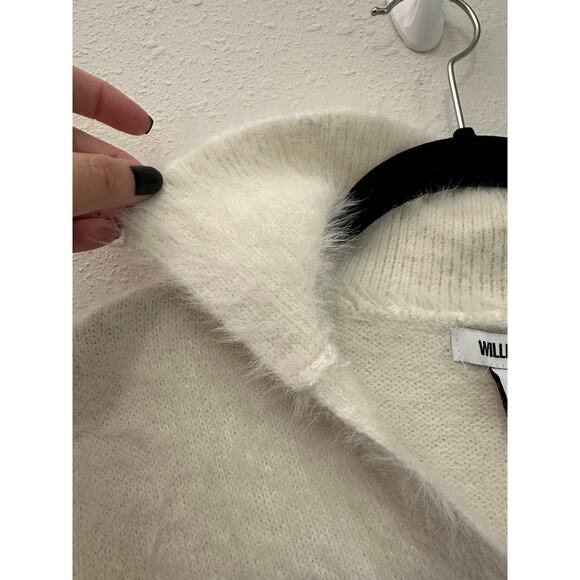 William Rast Ivory Cropped Shaggy Fuzzy  sweater Furry Preppy clueless Sz XS - Picture 4 of 7